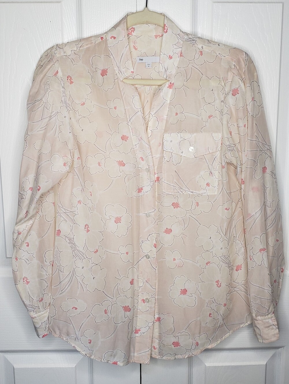 Light Blush Pink Floral Split-Neck Button Front Blouse GAP S Semi Sheer Silk Ble - Picture 2 of 12